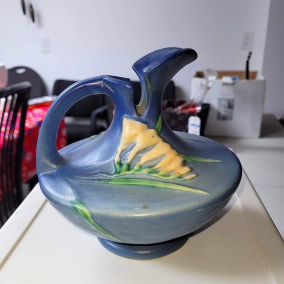 Vintage Vase - Picture 1 of 2